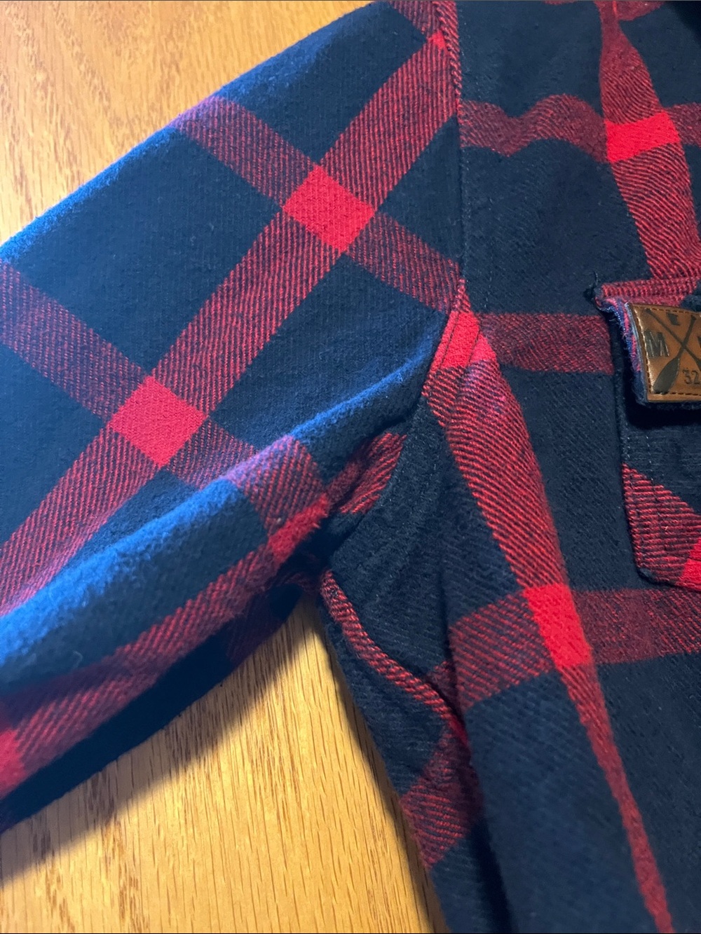 SOTA Women's Red and Navy Plaid Flannel Shirt - Picture 9 of 11